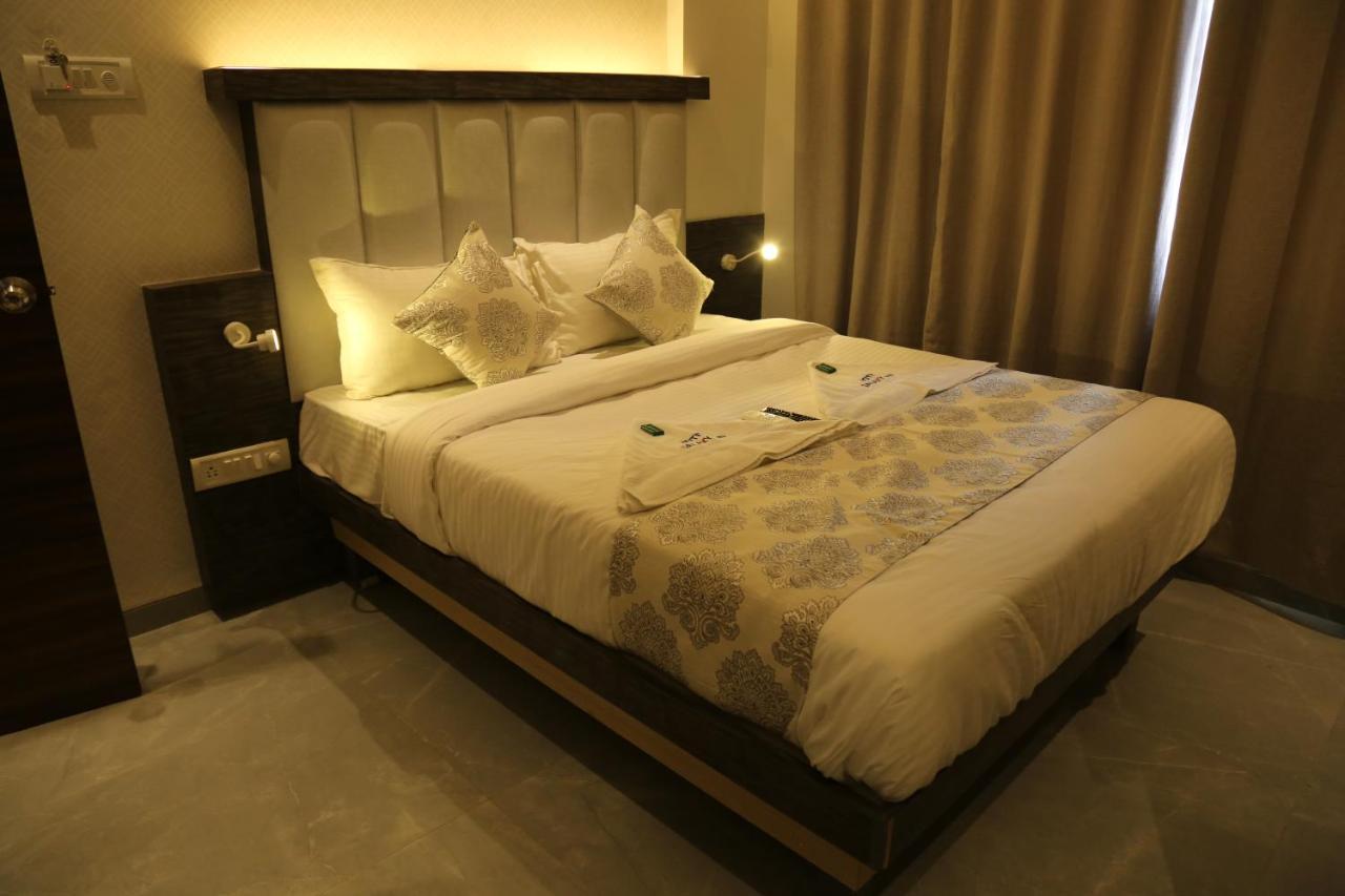 Hotel Galaxy Inn นาวีมุมไบ ภายนอก รูปภาพ